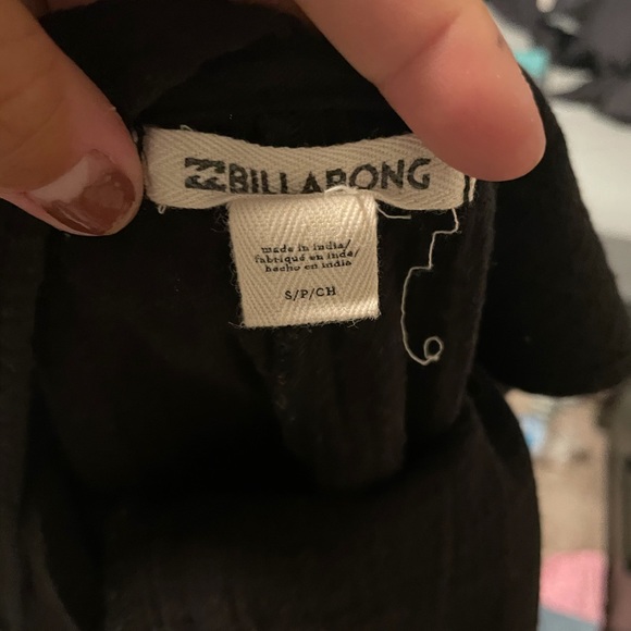 Billabong romper size small - Picture 3 of 3